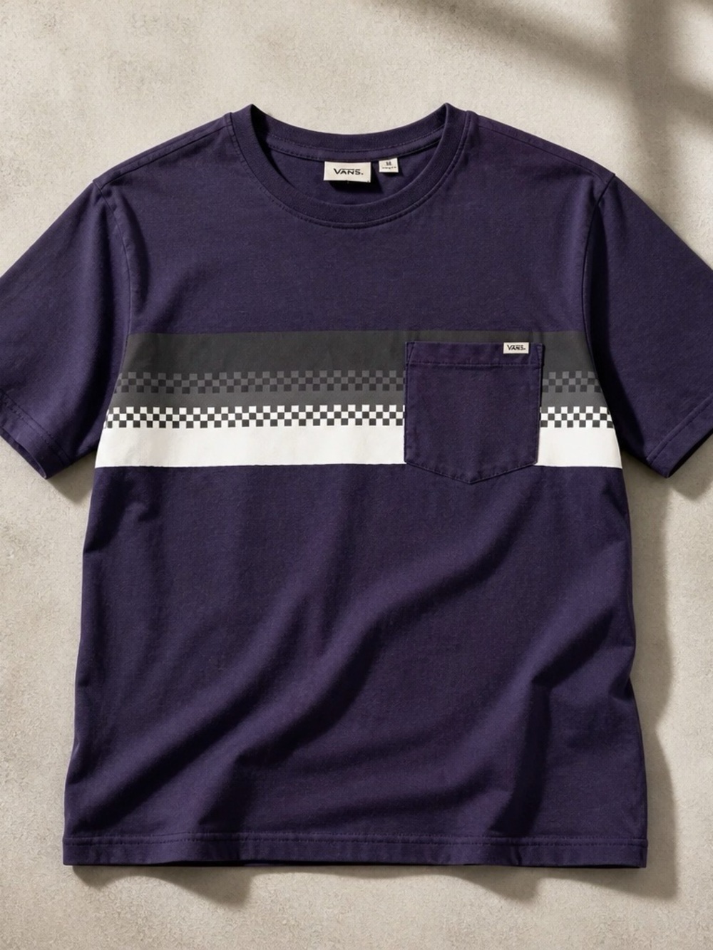 Vans Checkerboard Stripe Pocket T-shirt
Men’s large Casual , Skateboard , Y2K